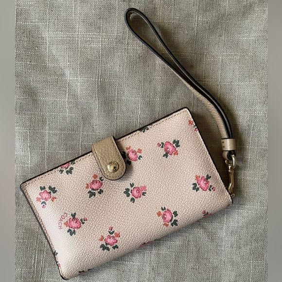 Coach Floral Wallet with Wrist Strap Pink and Beige - Picture 3 of 8